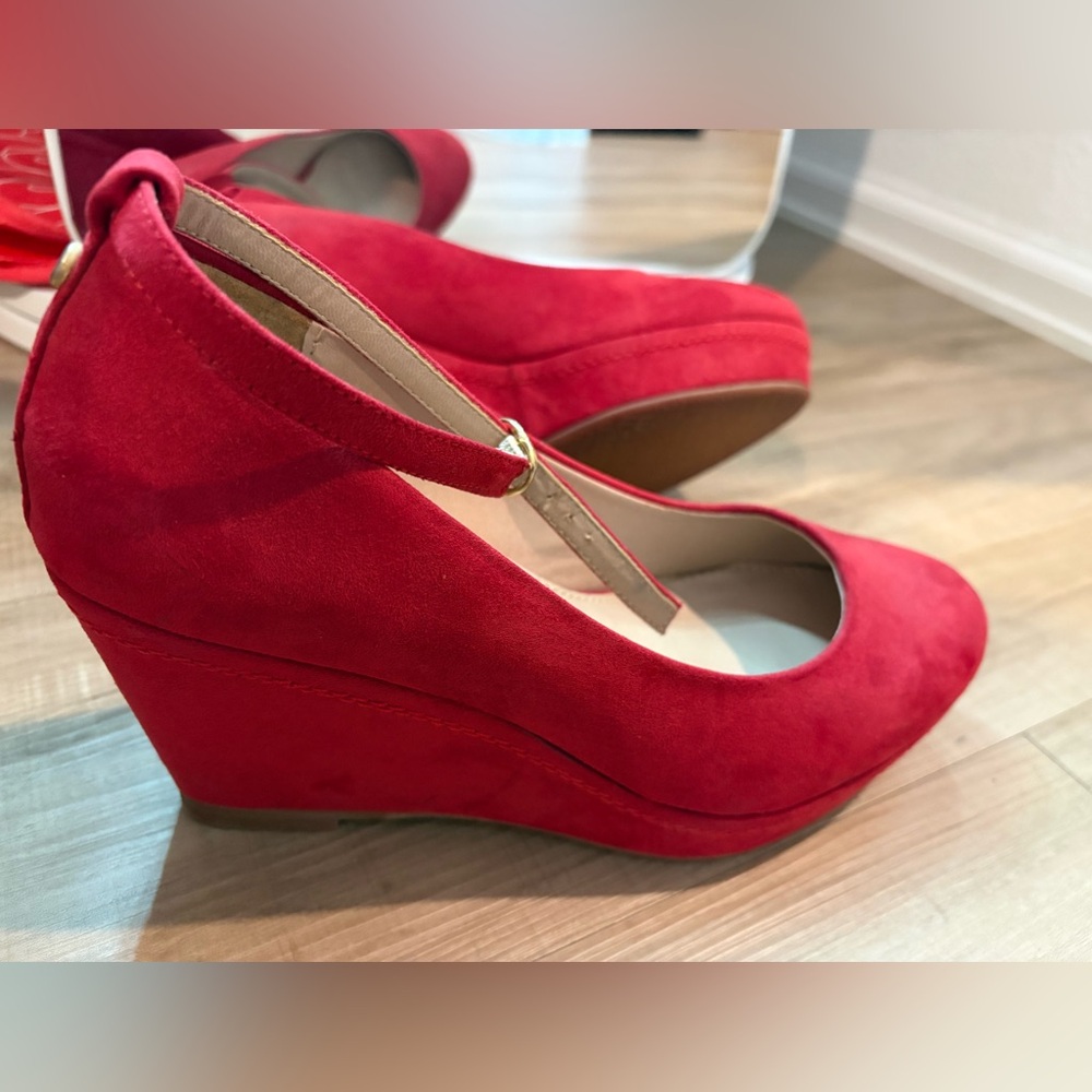 Platform heels - Picture 2 of 5